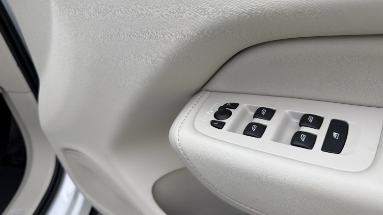 Volvo Xc60 2.0 T6 Recharge PHEV Inscription 5dr AWD Auto Estate